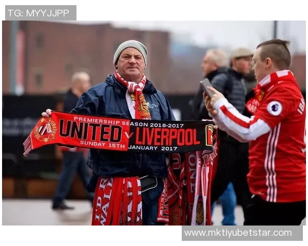 克里斯托弗诺兰现身酋长球场身披阿森纳围巾引发球迷热议