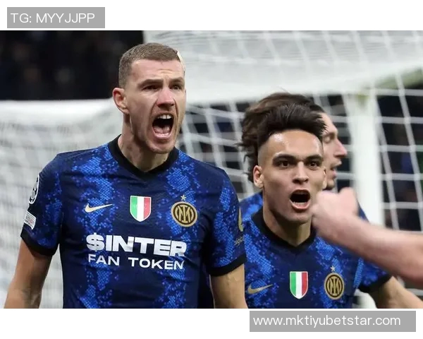 一日蓝黑终生蓝黑国米官方致敬哲科展现忠诚与热爱