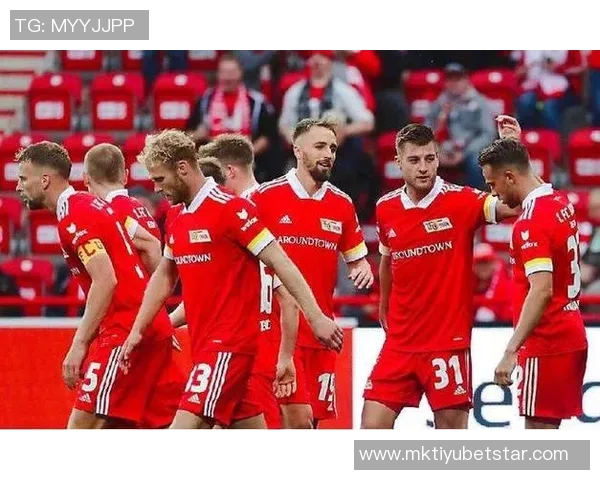 德国杯18决赛即将开战药厂对阵多特柏林联合迎战拜仁