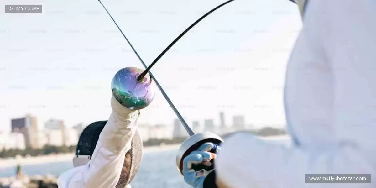 🛒🎁 周边商城，一键选购！